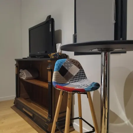 Au Coin Des Lilas - 1 Nyaraló